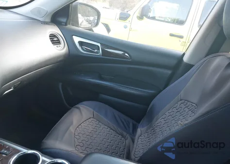 2015 Nissan Pathfinder Sl z USA, uszkodzony, nr VIN 5N1AR2MMXFC640481